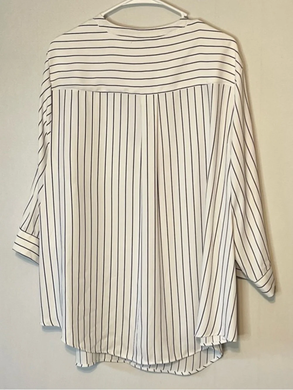 Torrid Harper Blouse Women's Size 3 Striped Print 3/4 Roll Tab Sleeve. - Picture 2 of 8
